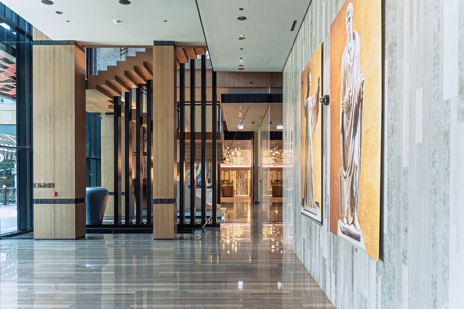 Hotel Lobby Dubai
